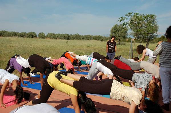 5g: Snapshot from the Yoga class offered to highschool children during their 3-day educational weekend at Eumelia in May 2012.